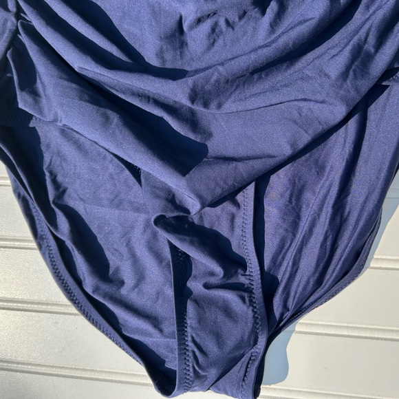 Draper James Swimsuit Navy Blue One Piece Bathing Twist Bandeau Size XL NWT - Picture 7 of 13